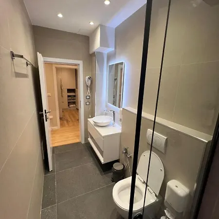 Charles Center Tiran