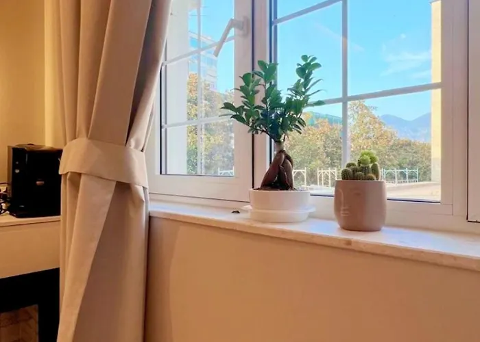 Charles Center 3* Tirana