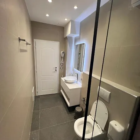 Charles Center 3* Tirana