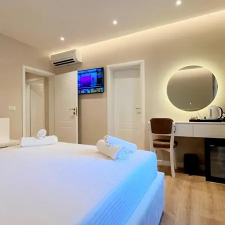 Charles Center 3* Tirana