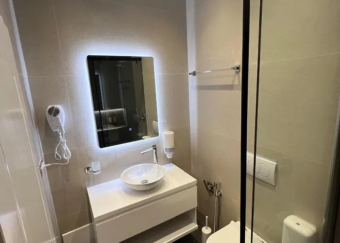 Charles Center Vendégház 3*